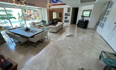 Casa en venta en Villa campestre de 4 habitaciónes