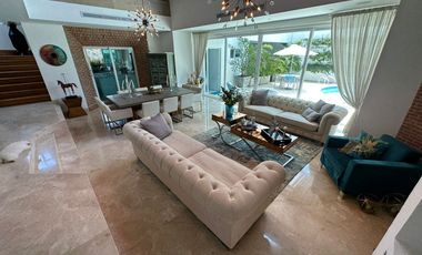Casa en venta en Villa campestre de 4 habitaciónes