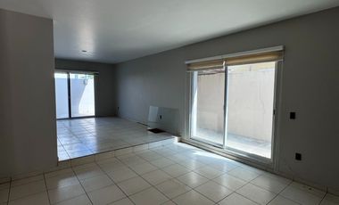 Casa en Venta, Jardín Real Coto 3