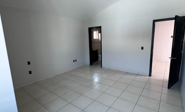 Casa en Venta, Jardín Real Coto 3