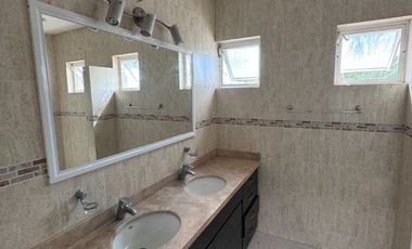 Casa en Venta, Jardín Real Coto 3