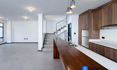 En venta casa tres habitaciones aplica a crédito VIP