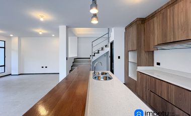 En venta casa tres habitaciones aplica a crédito VIP