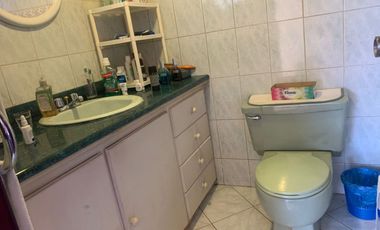 Venta Casa  Rentera sector Jipijapa 3 departamentos