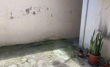 Venta Casa  Rentera sector Jipijapa 3 departamentos
