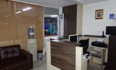 VENTA DE EXPECTACULAR LOCAL COMERCIAL TOTALMENTE REMODELADO