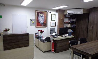 VENTA DE EXPECTACULAR LOCAL COMERCIAL TOTALMENTE REMODELADO