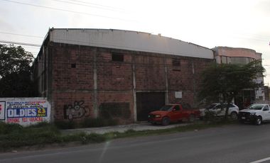 VENDO BODEGA  A ORILLA DE CARRETERA TRAMO AMAPOLAS TEJETRIA.