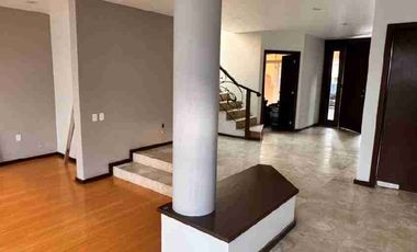 Casa remodelada en renta en Puertas del Tule