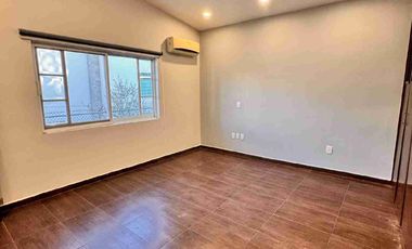 Casa remodelada en renta en Puertas del Tule