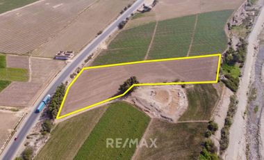 Venta De Amplio Terreno En Carretera Lima - Canta Distrito De Canta- Lima/12,000M2 En Pleta Avenida Principal (75$ El Metro Cuadrado) - Precio Super S