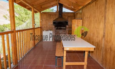 En Paihuano, Valle del Elqui, venta de casa con piscina y quincho. Hermosa vista. $69 millones
