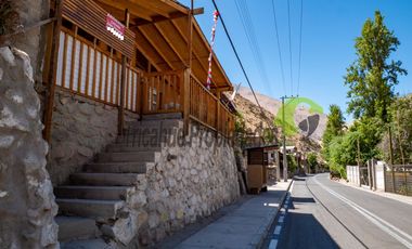 En Paihuano, Valle del Elqui, venta de casa con piscina y quincho. Hermosa vista. $69 millones