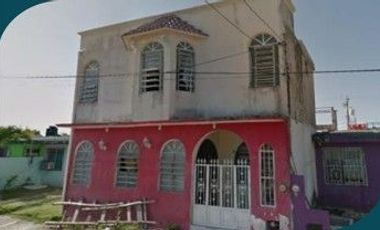 CASA ADJ. CON POSESION INMEDIATA,  CALLE 4  DESARROLLO HABIT. EN LA AV. UNIVERSIDAD, ANTES AV. TAMPICO(FOVISSSTE 6TA ETAPA), CHETUMAL. QUINTANA ROO