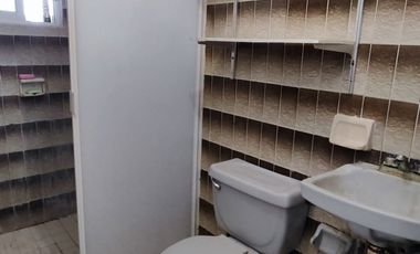 Casa con recámara en planta baja y amplio terreno en Col. Ruíz Cortines. Cerca de Av. Miguel Alemán y el Coyol