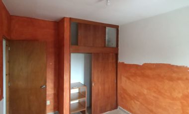 Casa con recámara en planta baja y amplio terreno en Col. Ruíz Cortines. Cerca de Av. Miguel Alemán y el Coyol