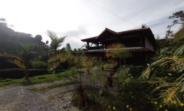 CASA FINCA MODERNA, AMPLIA Y HERMOSA EN RIONEGRO