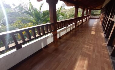 CASA FINCA MODERNA, AMPLIA Y HERMOSA EN RIONEGRO