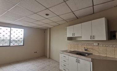 Venta Casa Rentera 3 departamentos La Alborada Guayaquil