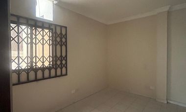 Garzota, Renta de Casa Separada en 2 Departamentos