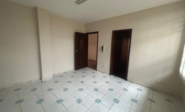 Garzota, Renta de Casa Separada en 2 Departamentos