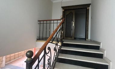 Garzota, Renta de Casa Separada en 2 Departamentos