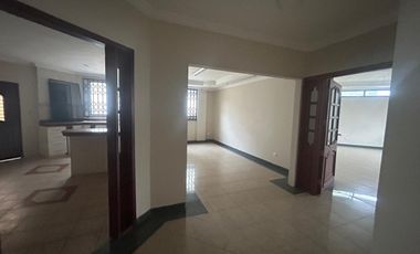 Garzota, Renta de Casa Separada en 2 Departamentos