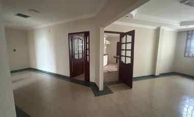 Garzota, Renta de Casa Separada en 2 Departamentos