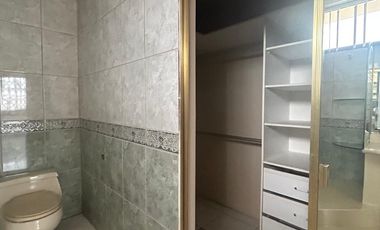 Garzota, Renta de Casa Separada en 2 Departamentos