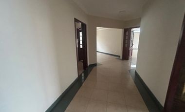 Garzota, Renta de Casa Separada en 2 Departamentos
