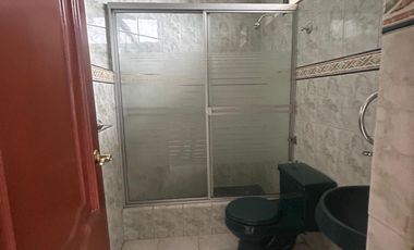 Garzota, Renta de Casa Separada en 2 Departamentos