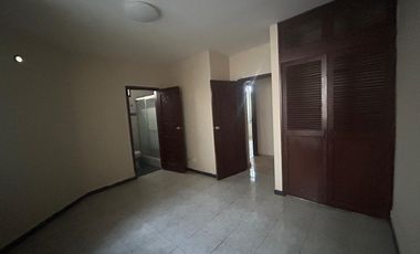 Garzota, Renta de Casa Separada en 2 Departamentos