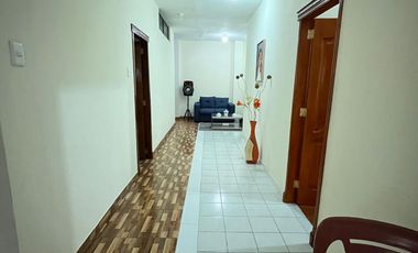 De Venta Excelente Propiedad Residencial Comercial apta para Alquileres en Airbnb tiene 3 deptos, 7 dormitorios c/u con baño, Garaje para 5 vehículos