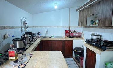 De Venta Excelente Propiedad Residencial Comercial apta para Alquileres en Airbnb tiene 3 deptos, 7 dormitorios c/u con baño, Garaje para 5 vehículos