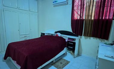 De Venta Excelente Propiedad Residencial Comercial apta para Alquileres en Airbnb tiene 3 deptos, 7 dormitorios c/u con baño, Garaje para 5 vehículos