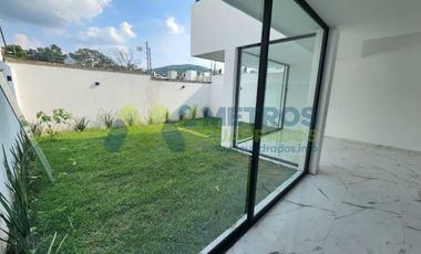 CASA en VENTA en FRACC. PASEO del PARQUE en TRES MARIAS