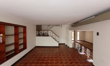Casa Como Terreno Urb. Maranga Area 320m2 10 x 32