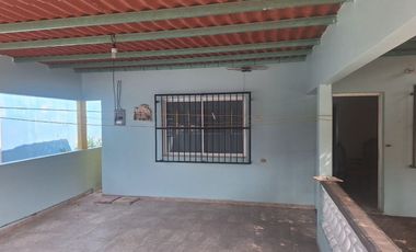 SE VENDE BONITA Y AMPLIA CASA EN JAMAPA