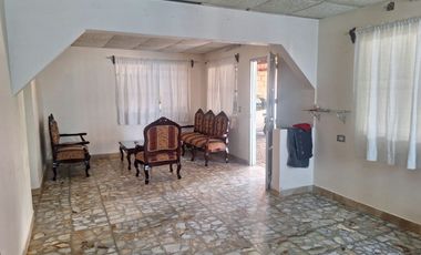 SE VENDE BONITA Y AMPLIA CASA EN JAMAPA