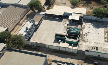 VENDO LOCAL COMERCIAL EN ZONA INDUSTRIAL AL COSTADO DEL REAL PLAZA