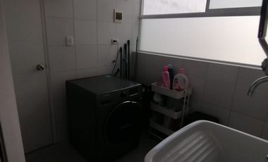 VENDO AMPLIO DEPARTAMENTO 3 DORMITORIOS EN LA MOLINA