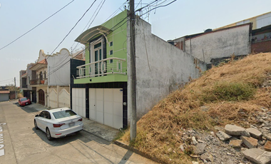 CASA A LA VENTA EN SAN JUAN BAUTISTA, URUAPAN, MICHOACAN, REMATE ADJUDICADO