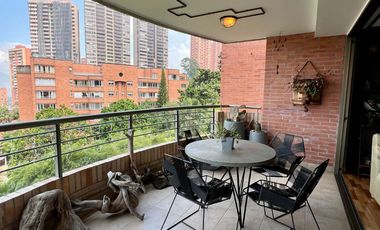Vendo Apartamento en La Calera, Medellin El Poblado 228 Mts