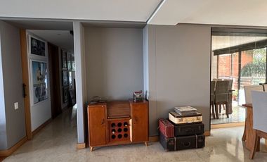 Vendo Apartamento en La Calera, Medellin El Poblado 228 Mts