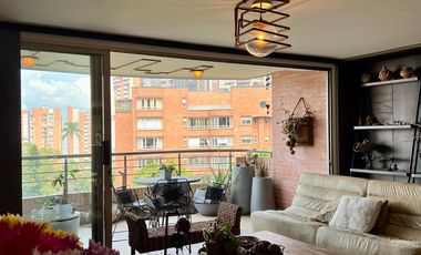 Vendo Apartamento en La Calera, Medellin El Poblado 228 Mts