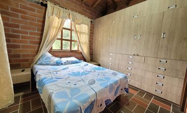 SE ARRIENDA CASA FINCA AMOBLADA EN MARINILLA