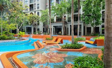 La Habana Hua Hin Big condo near the sea