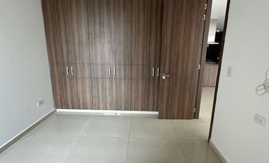 VENTA DE APARTAMENTO EN ALTAMIRA - 76 M², 2 HABITACIONES, BALCÓN Y PARQUEADERO
