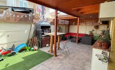 Casa en Condominio Barrio Austria de Puente Alto.