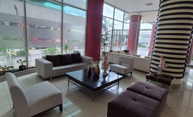 Departamento Amoblado en Venta en Torres del Sol, 1 Habitación, 1 Baño, Garaje, Piscina Gimnasio, Seguridad.